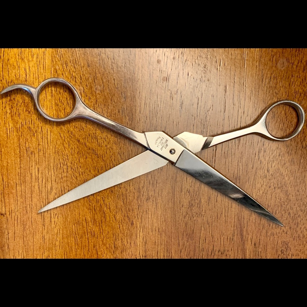 Barber scissors